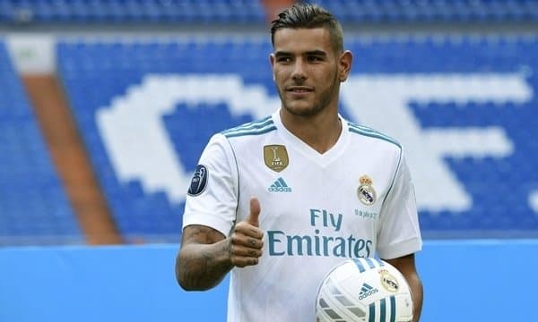 "Реал" ҳимоячиси бошқа клубга ўтди