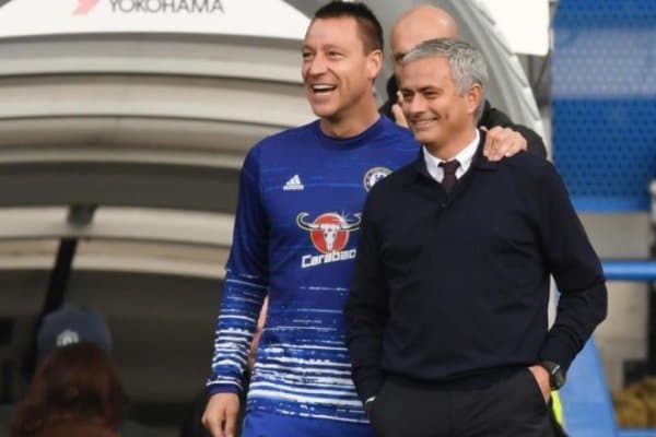 Жон Терри яна Моуриньо билан бирга ишлаши мумкин