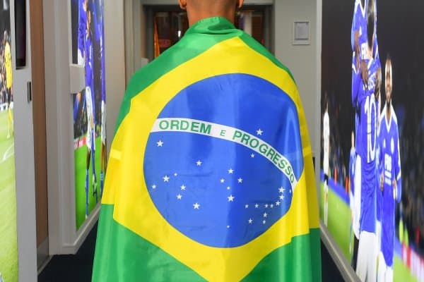 "Лестер" тарихда илк бор бразилиялик футболчи билан шартнома имзолади