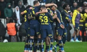 Суперлига клуби беш футболчини жамоадан четлатди