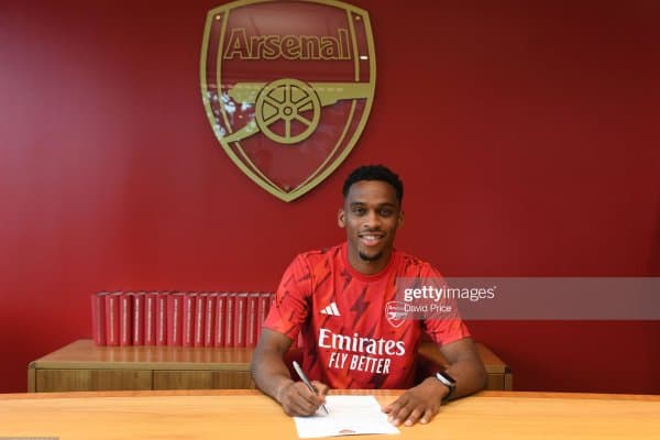 Расман! "Арсенал" "Аякс" футболчиси трансферини эълон қилди (фото)