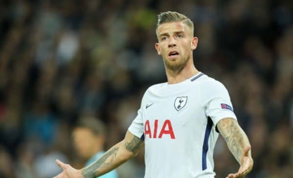 "Тоттенхэм" Алдервейрельд билан шартномани узайтирди