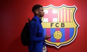Истеъдодли футболчи “Барса”ни танлаганидан афсусда