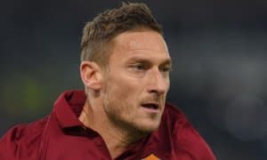 Ана холос! 41 ёшли Тотти яна катта футболга қайтиши мумкин