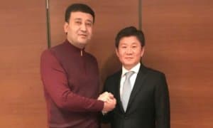 Умид Аҳмаджонов Жанубий Корея футбол ассоциацияси президенти билан учрашди