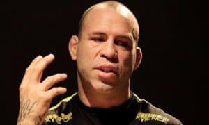 ММАнинг машҳур жангчисини машина босиб кетди