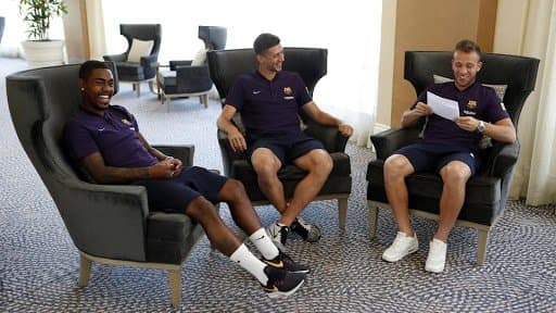 У дунё футболини забт этади