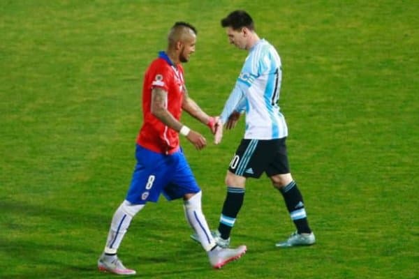 Бекхэм клуби "Барса" футболчисини кўзламоқда