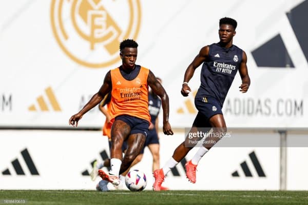 Ла Лига. Куртуа ва Милитаосиз қолган "Реал"нинг "Альмерия"га қарши қайдномаси маълум (фото)