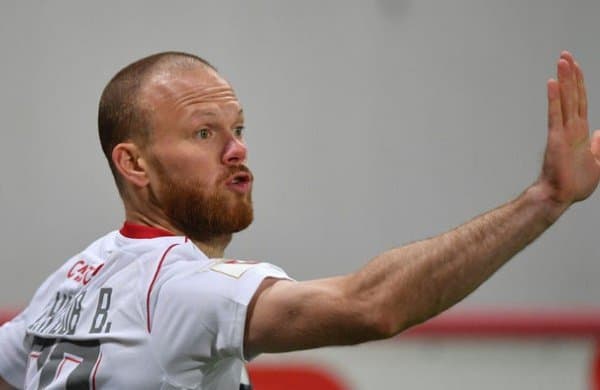 Денисов Сергеевга қарши туролмади!