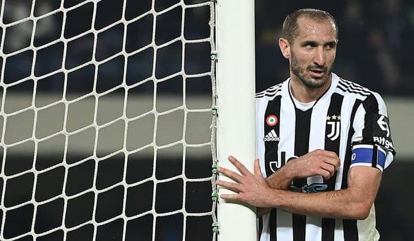 Италиядан ташқарида ўйнашга тайёрман