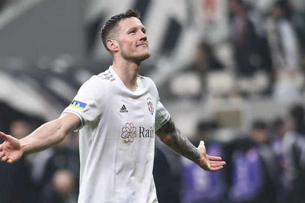 "Манчестер Юнайтед"нинг янги футболчиси тиббий кўрикдан ўтди