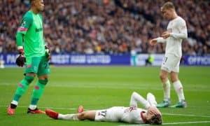 “Манчестер Юнайтед” бунақа шарманда бўлмаганига қарийб юз йил бўлганди