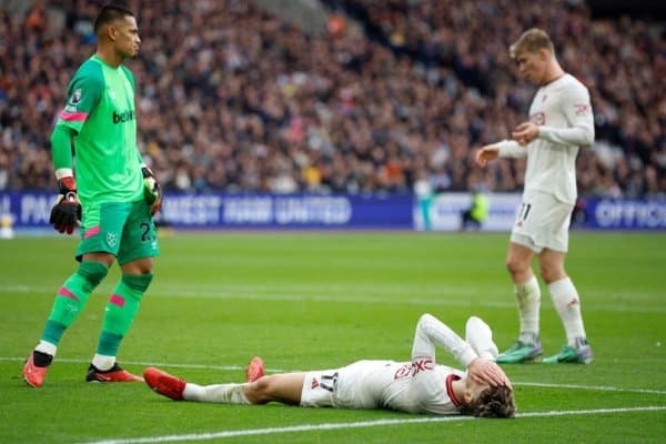 “Манчестер Юнайтед” бунақа шарманда бўлмаганига қарийб юз йил бўлганди