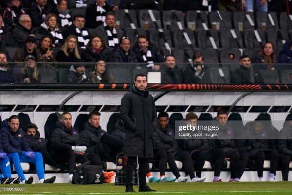 Хави: "Айнтрахт" майдонида тўп яхши ҳаракат қилмади, "Камп Ноу"да ҳаммаси бошқача бўлади"