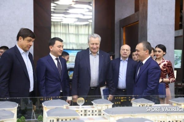 Хоккей афсоналарига Tashkent City'даги замонавий хонадонларининг калитлари топширилди