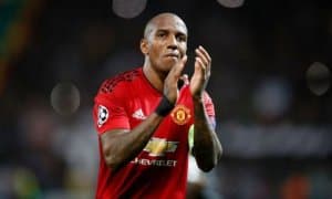 Эшли Янг МЮда яна 2 йил қолмоқчи