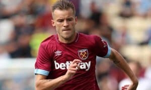 Ярмоленко "Вест Хэм"да 20-рақамни танлади