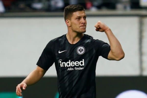 "Бавария" Бундеслига тўпурарини сотиб олмоқчи