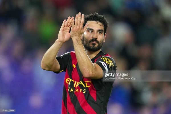 Гюндоганнинг агенти “Барселона” вакиллари билан учрашди