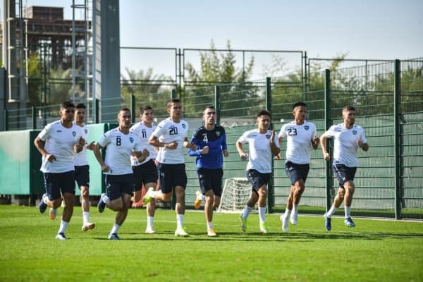 Терма жамоамиз машғулотларни бошлади. Достон Турсунов ҳам йиғинда иштирок этмоқда (фото)