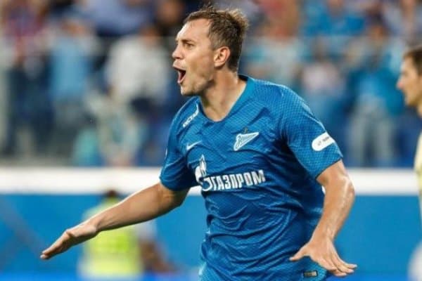 Россия терма жамоаси форварди Роналдунинг агенти билан ҳамкорлик қилмоқда