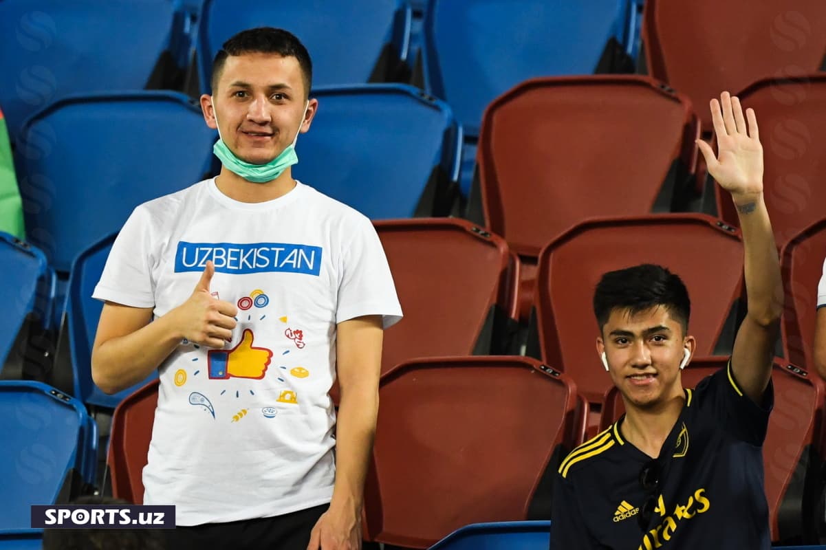 aus_uzb fans
